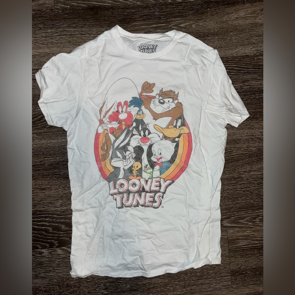 Looney Tunes Graphic T Shirt